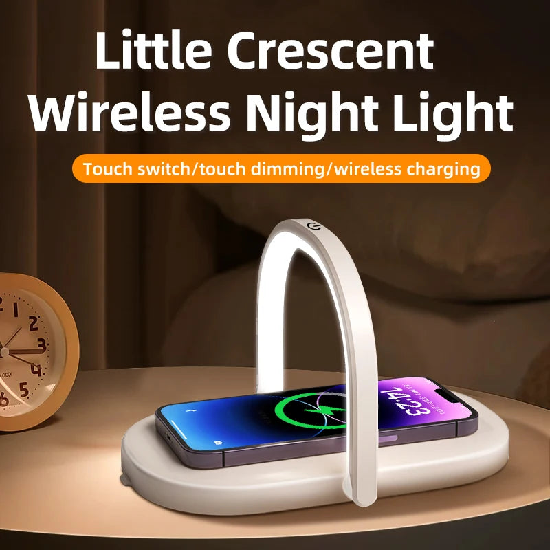 Crescent Light : Éclairez vos soirées avec douceur grâce à son arche tactile à trois intensités.