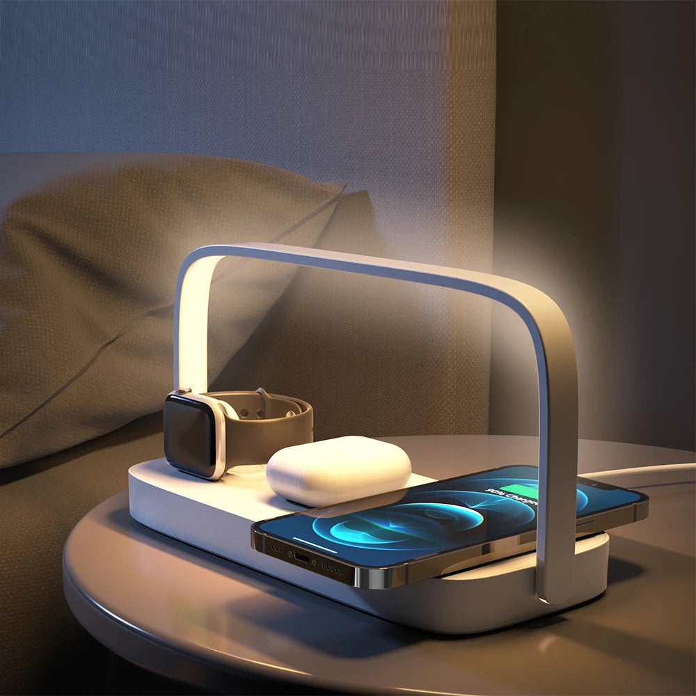 L’Arche Lumineuse : Station de charge 3-en-1.