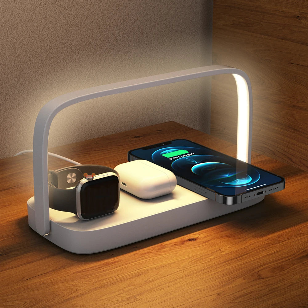 L’Arche Lumineuse : Station de charge 3-en-1.